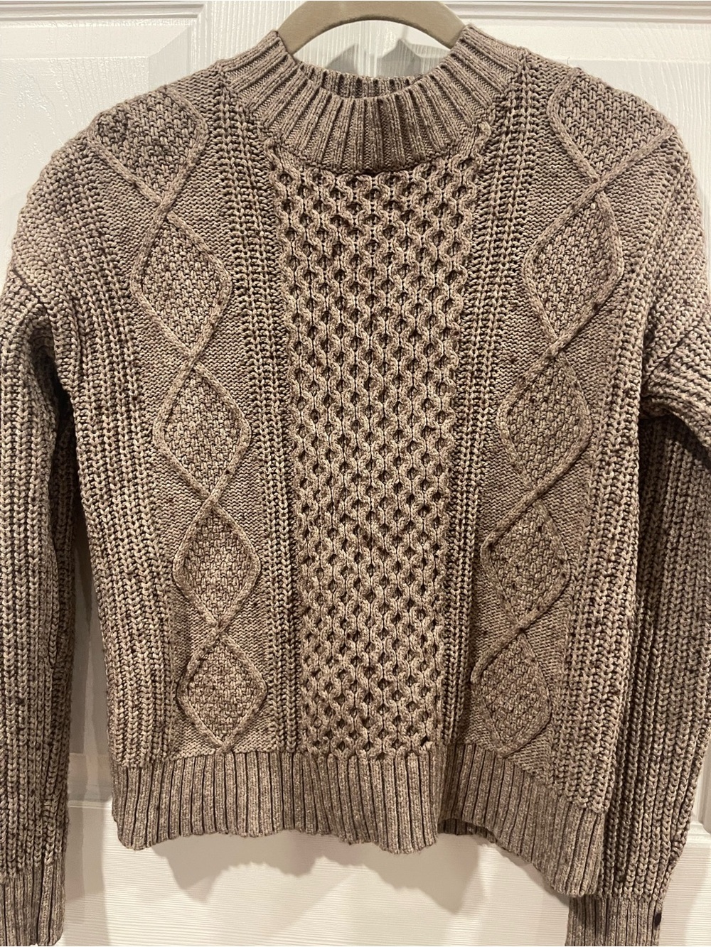 Banana Republic fisherman’s cable Knit Sweater Taupe petite small wool & coton